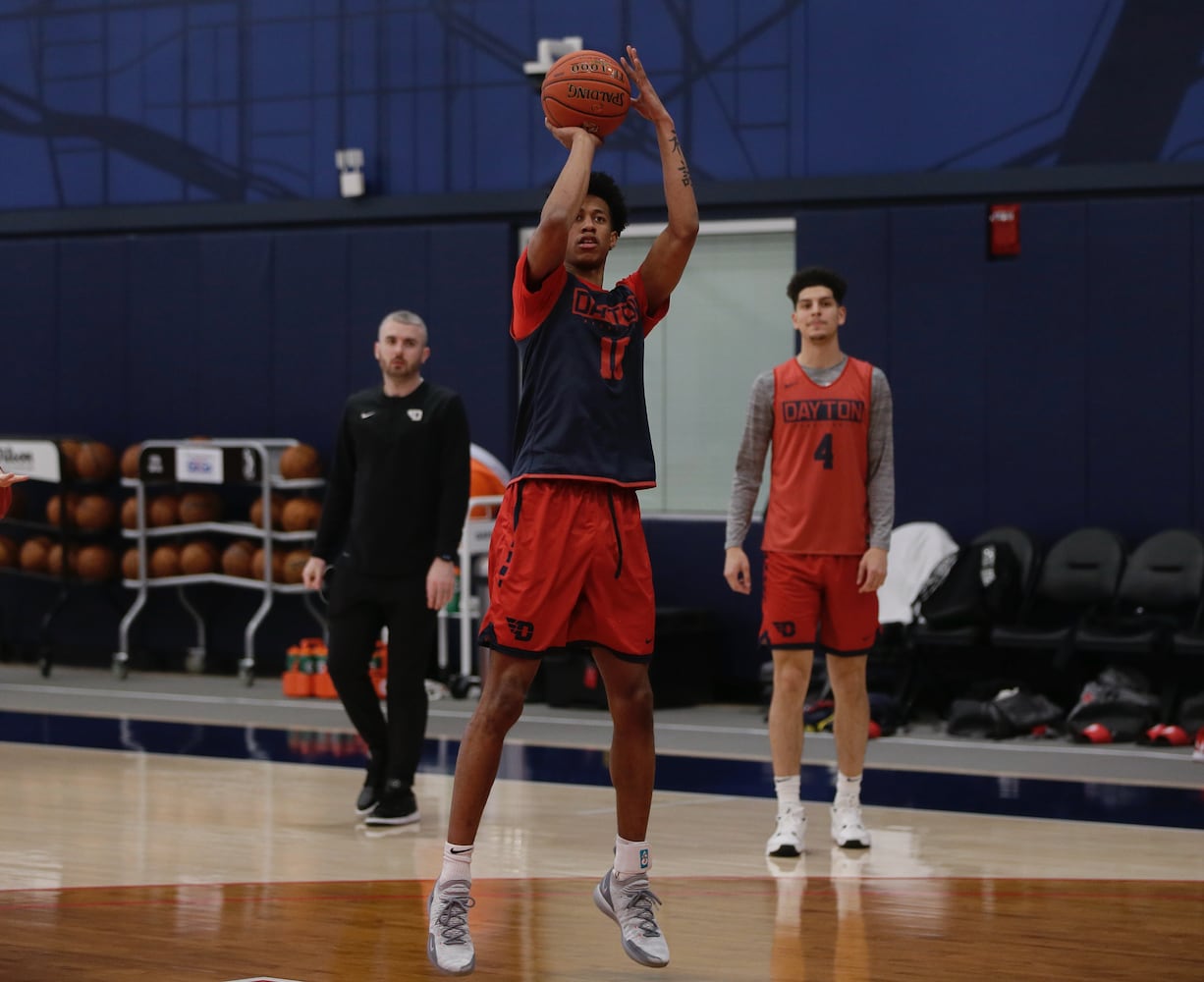 Dayton Flyers practice in Washington