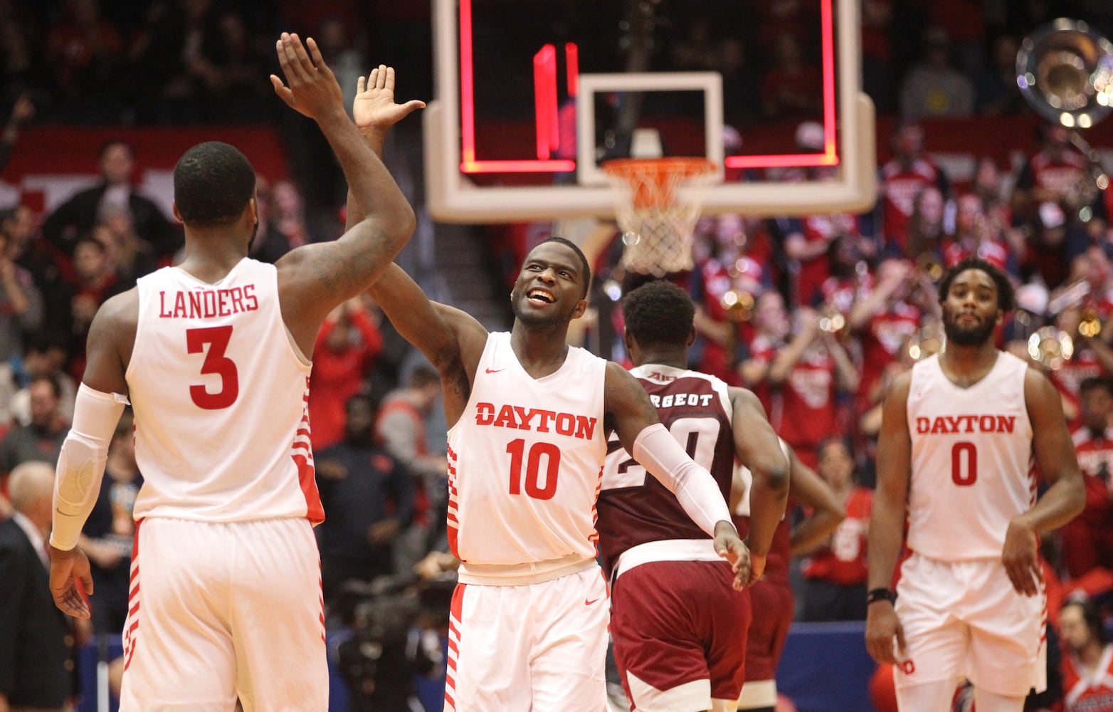 Twenty photos: Dayton Flyers beat UMass