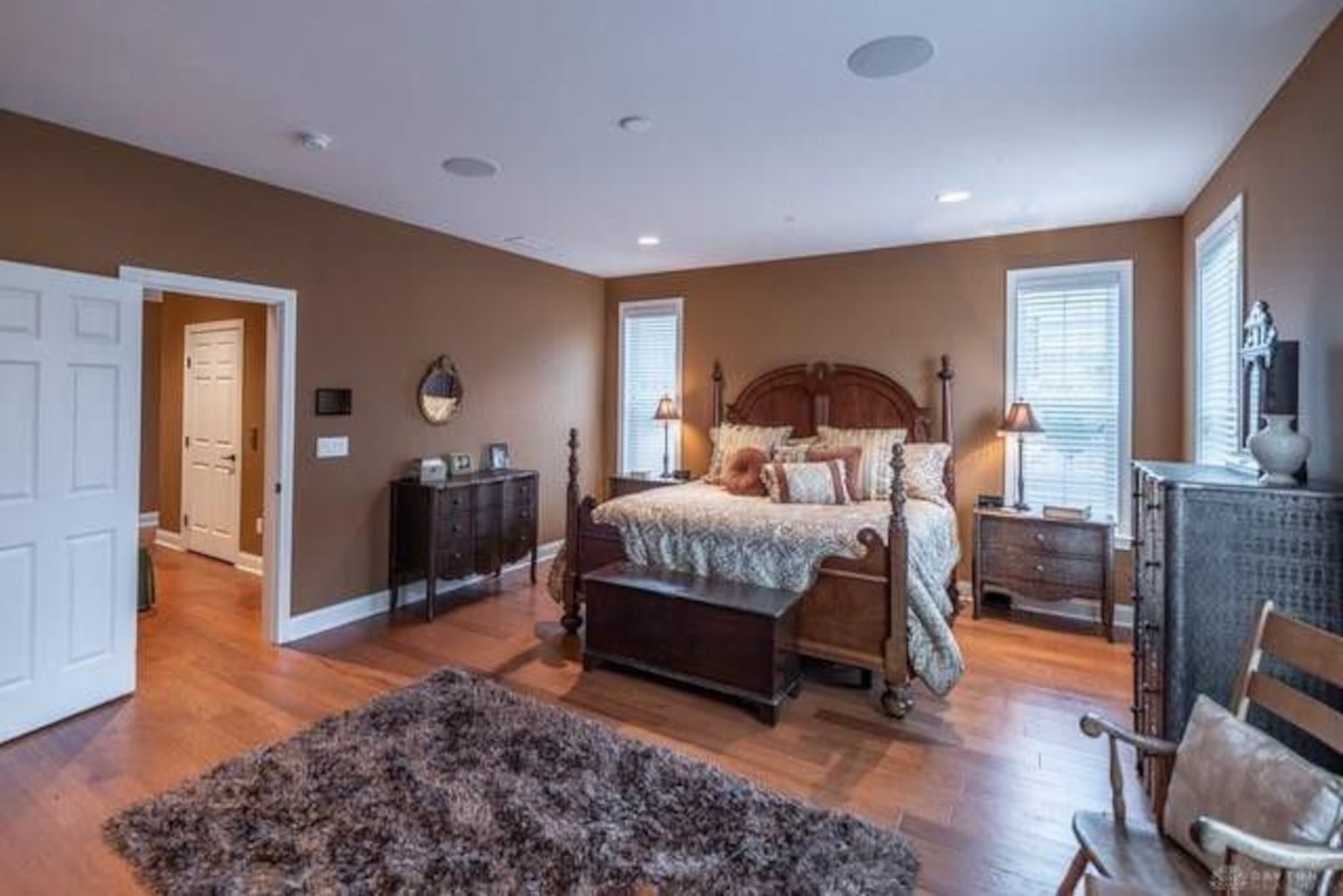 PHOTO: Downtown "smart home" with $35K in electronics on market