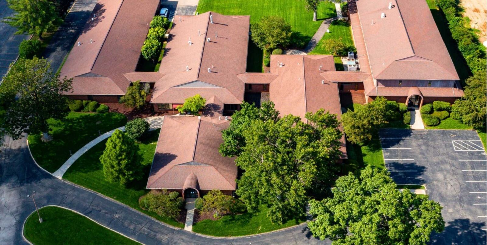 An aerial view of office space at 2211-2219 Arbor Blvd. in Moraine, which Healing Realty Trust, a commercial landlord and real estate investor, recently acquired. There are five tenants in the building, mostly focused in health services. Healing Realty Trust sees medical office buildings as a long-term, stable investment opportunity for the commercial real estate market. COURTESY OF HEALING REALTY TRUST