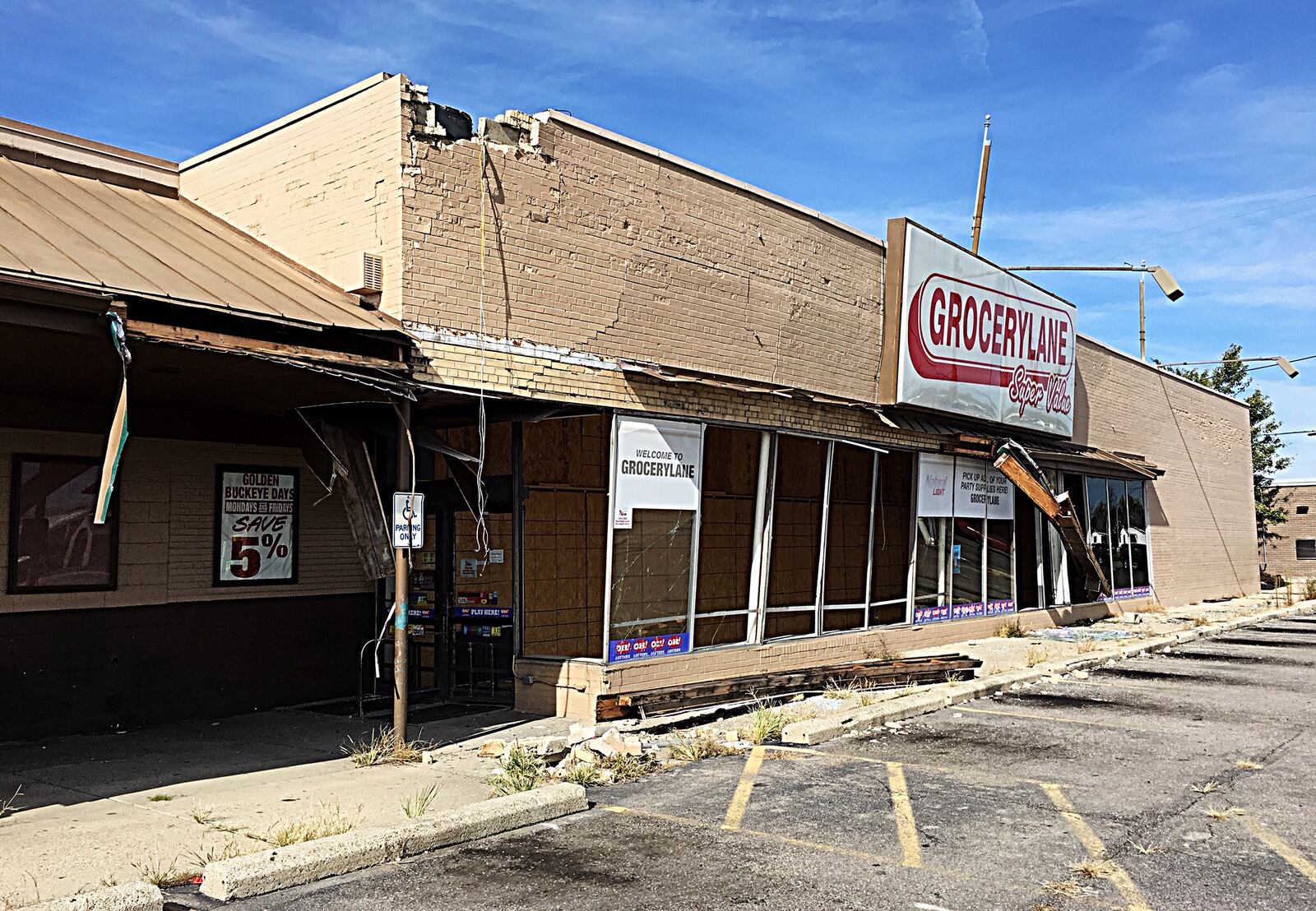 Grocerylane before it was demolished.