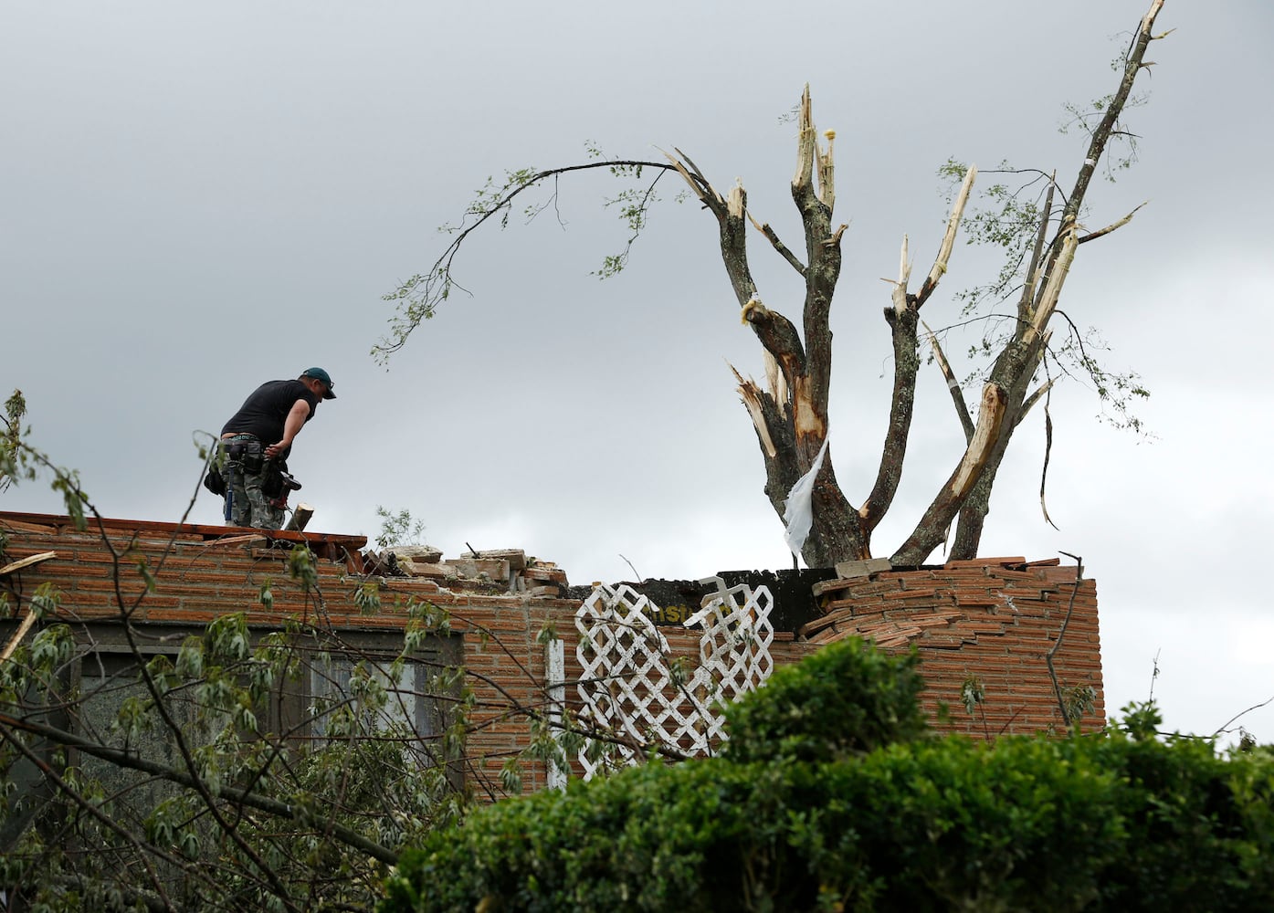 PHOTOS: Tornado cleanup begins in Beavercreek, Trotwood