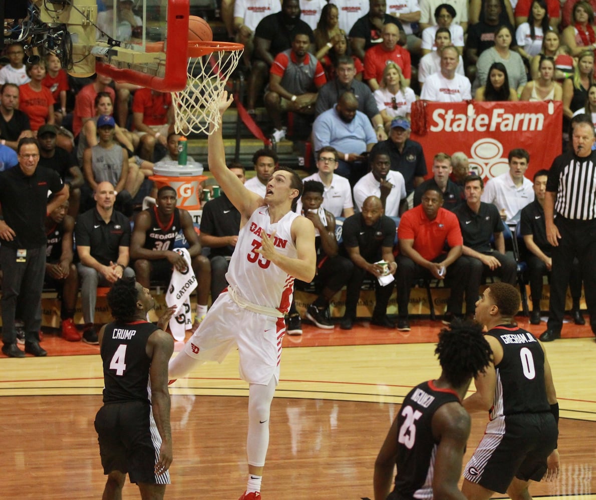 Photos: Dayton Flyers rout Georgia in Maui Invitational