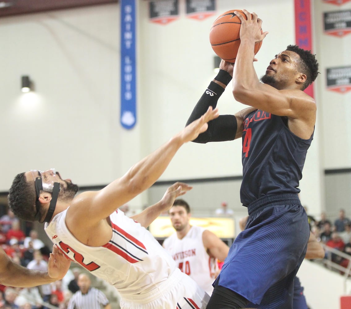 23 photos for 23 wins: Dayton Flyers vs. Davidson