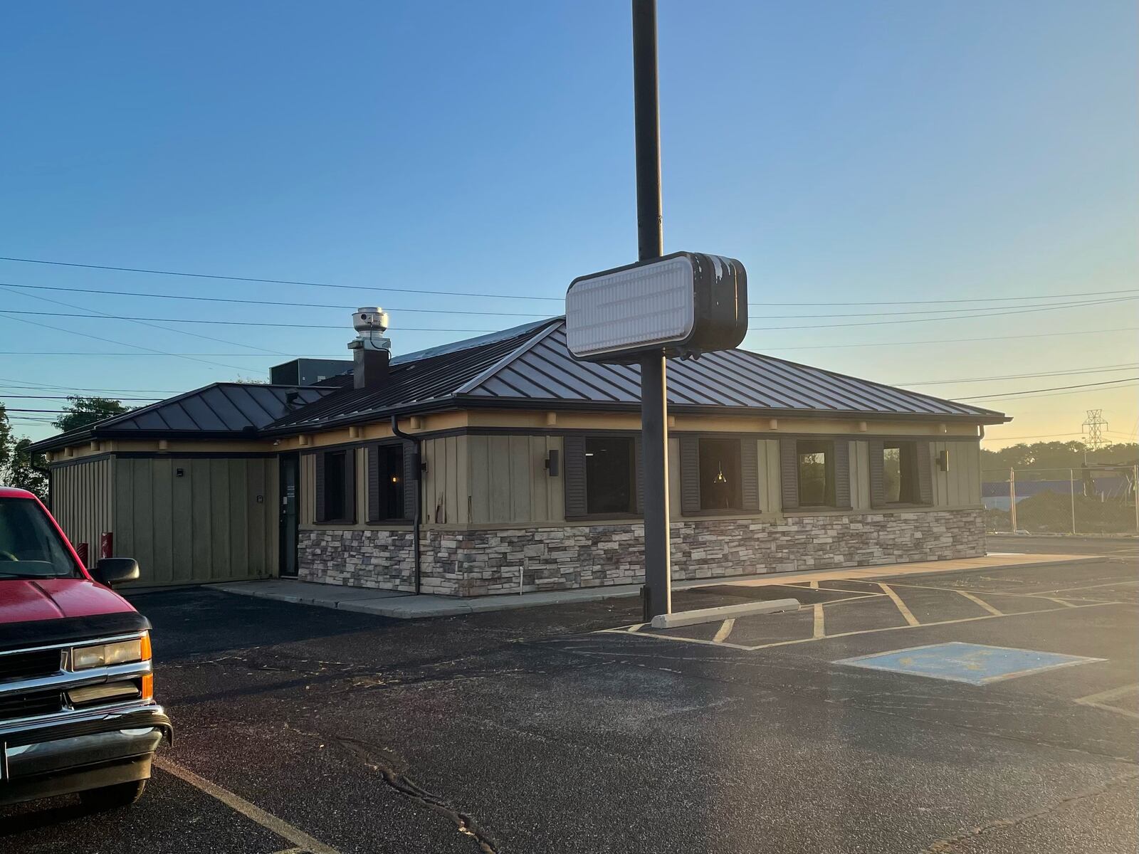 Christopher’s Restaurant and Catering is opening the doors to their new location next week on Linden Avenue in Dayton during a soft opening period.