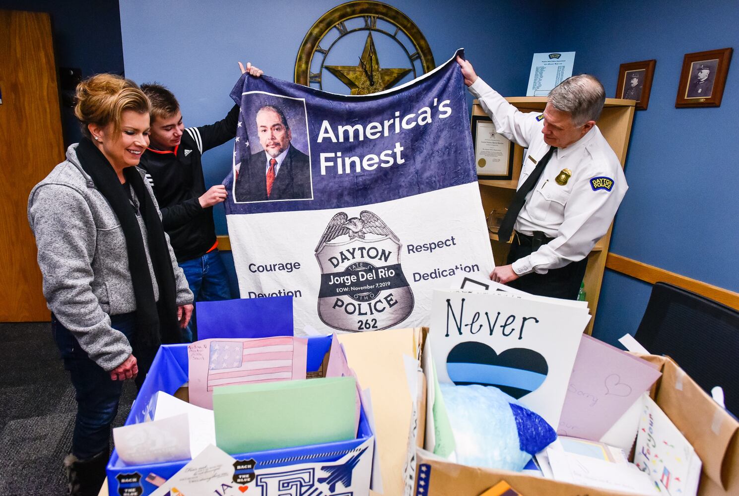 Thank You letters delivered to Dayton Police and Jorge Del Rio family