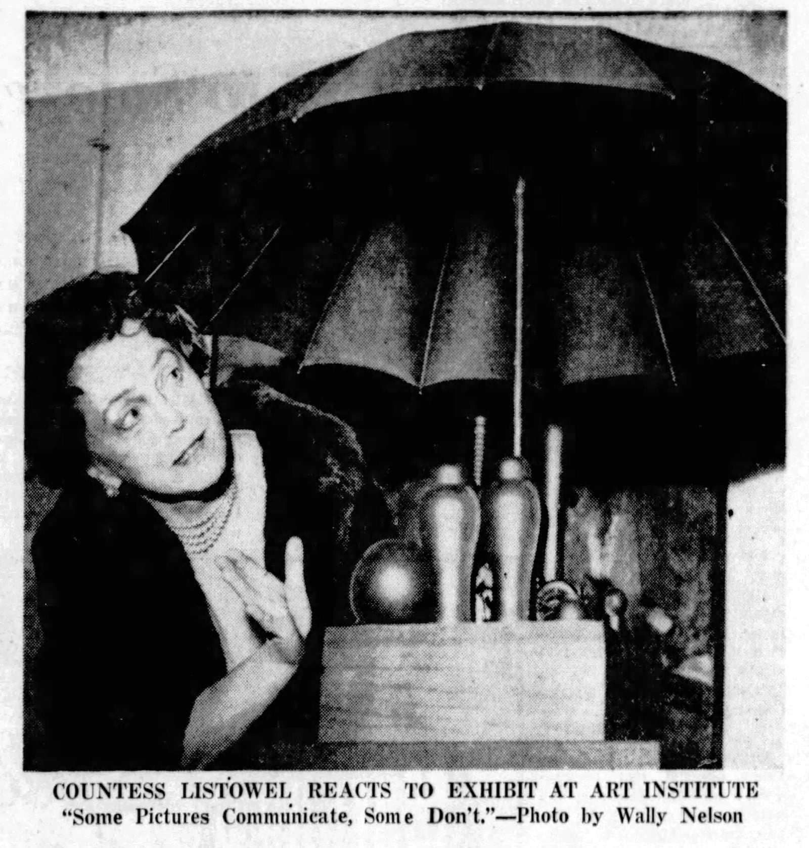 Feb. 23, 1964: A walk to the Art Institute entertainment for a Countess. DAYTON DAILY NEWS ARCHIVES