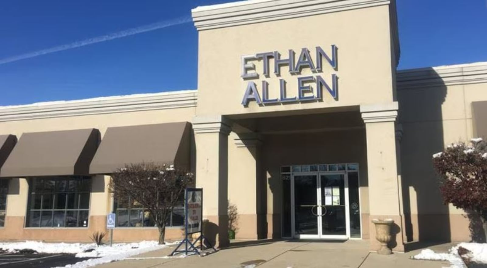 Developer Skilken Gold has plans to replace an Ethan Allen at 821 Miamisburg Centerville Road in Washington Twp. with a Sheetz convenience store and gas station. STAFF FILE PHOTO