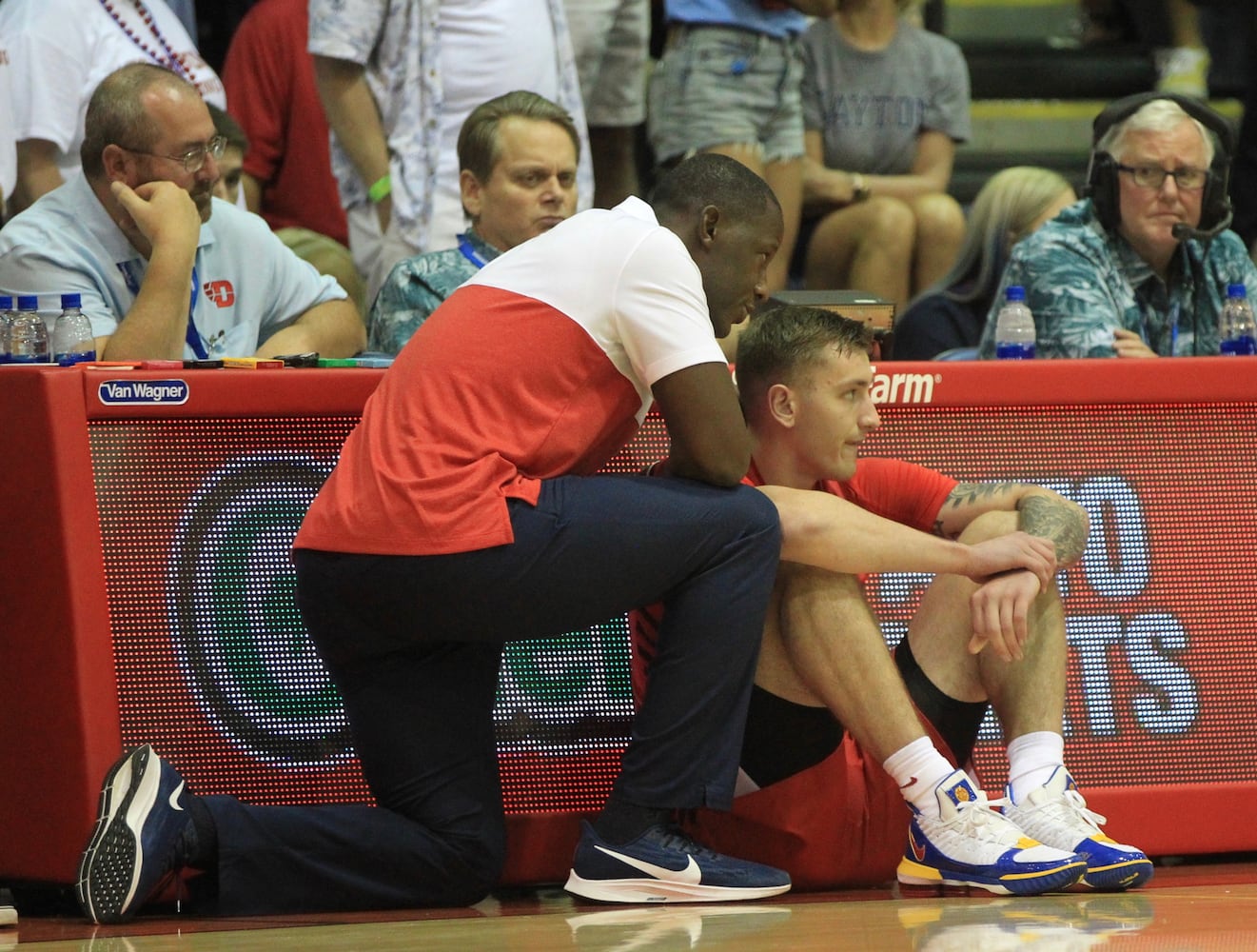 Photos: Dayton Flyers beat Virginia Tech in Maui Invitational semifinals