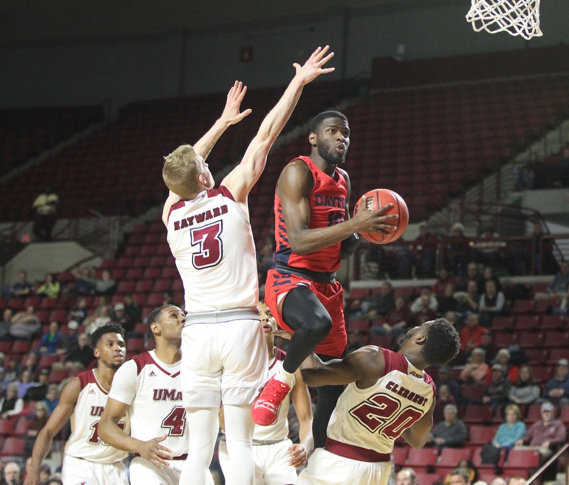 Twenty photos: Dayton Flyers vs. UMass