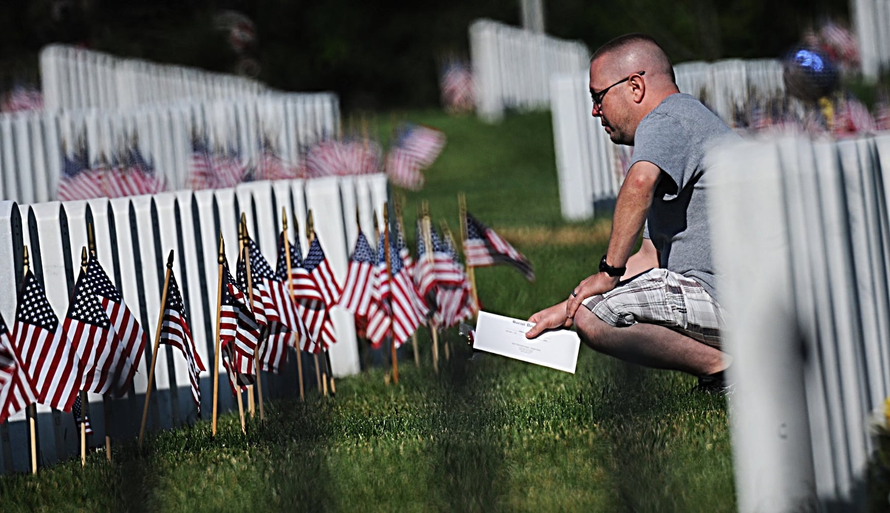 Hundreds pay Memorial Day tribute to nation’s fallen in Dayton