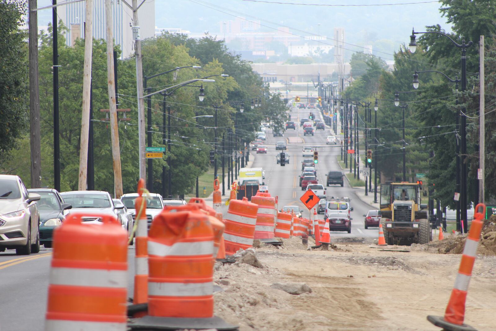 Construction and traffic along Salem Avenue near Manhattan Avenue in northwest Dayton on Sept. 7, 2023. CORNELIUS FROLIK / STAFF