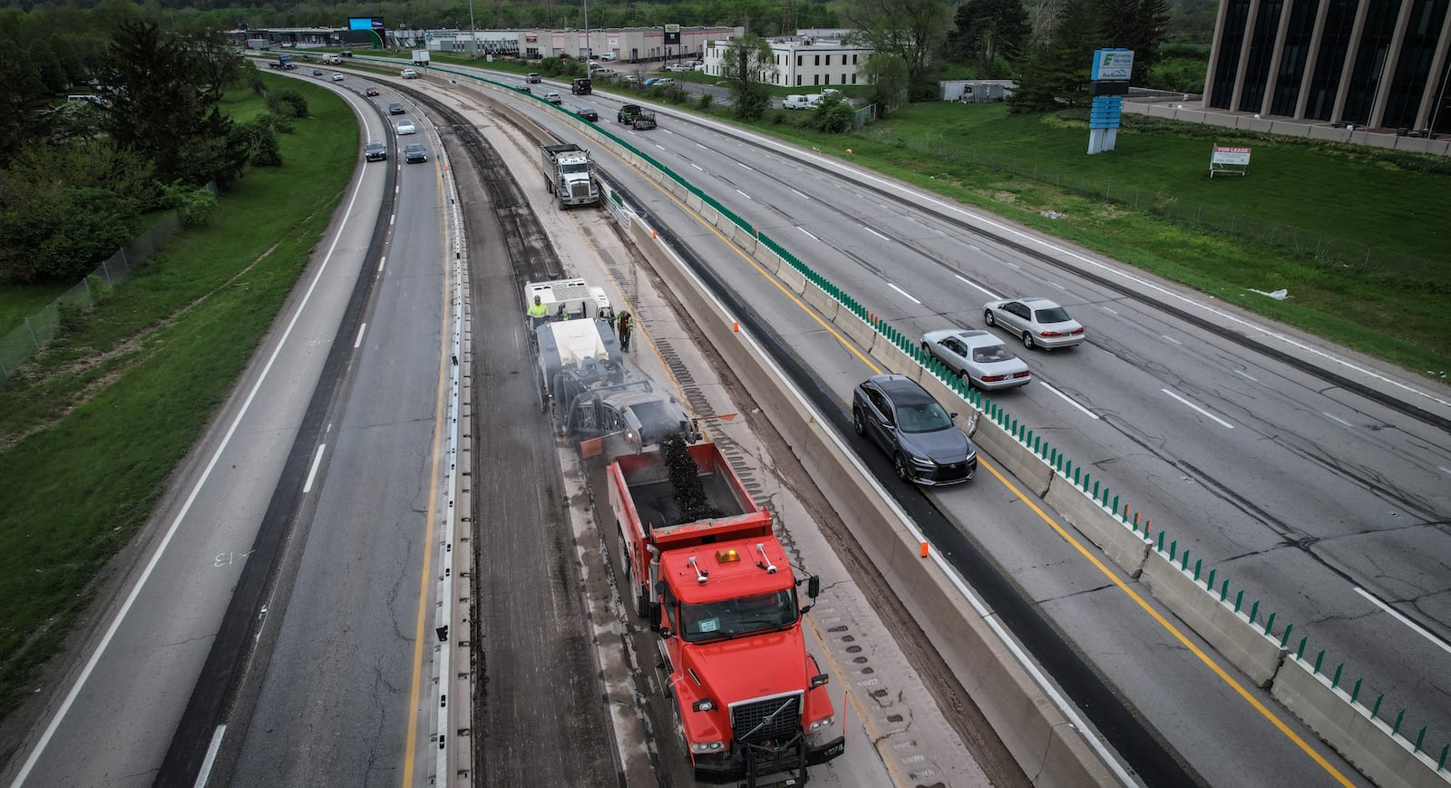 Interstate 75 between Dryden Road and the West Carrollton exit, south of downtown Dayton, has been a construction zone since March 2023, and work is expected to continue into summer 2025. JIM NOELKER/STAFF