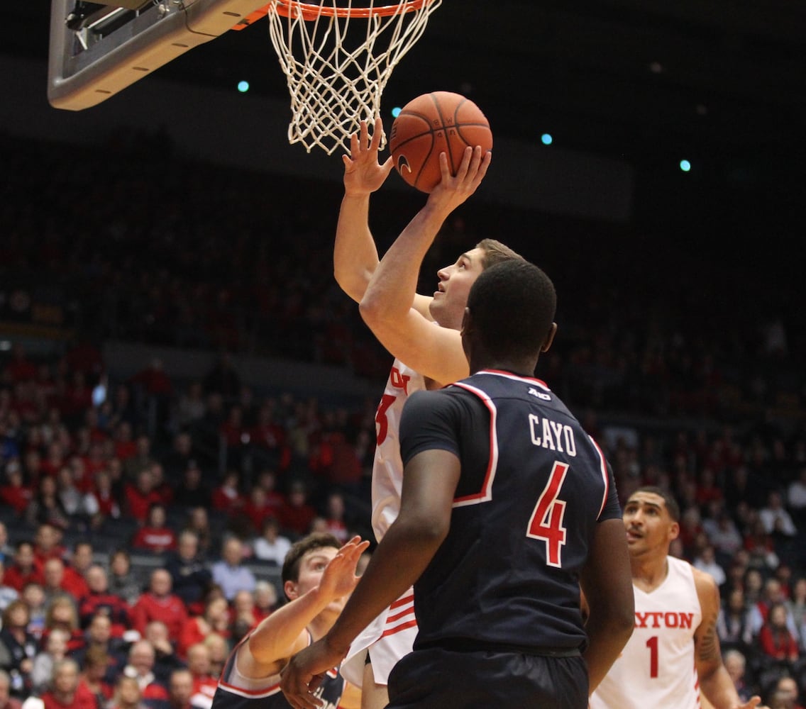 Twenty photos: Dayton Flyers rout Richmond Spiders