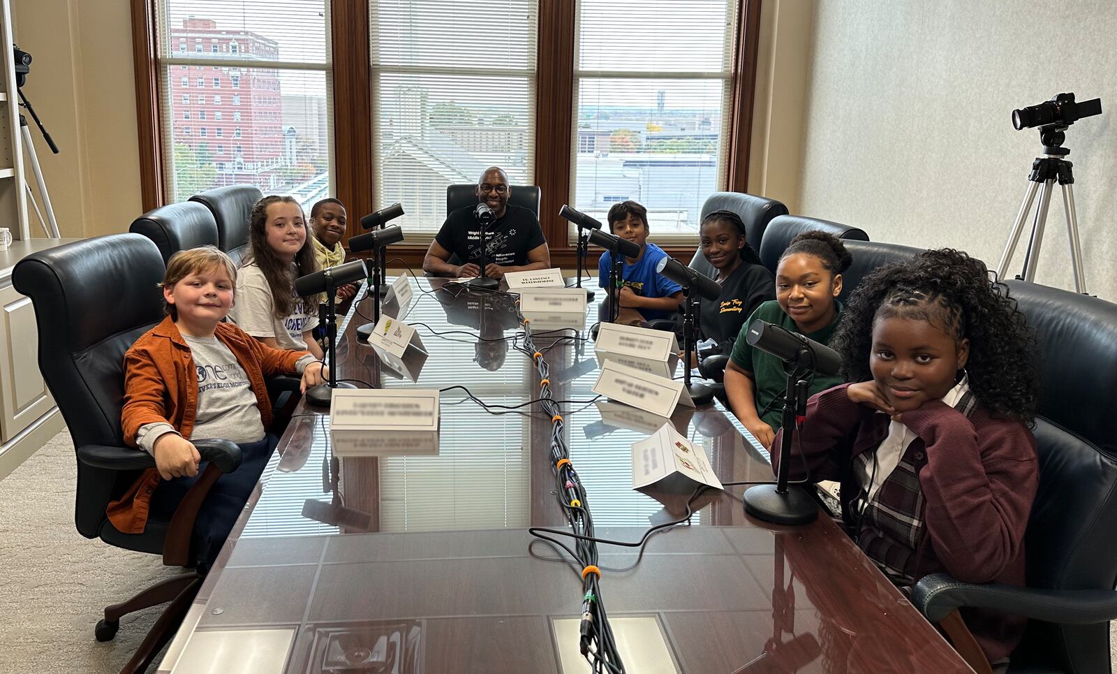 At the end of October 2023, seven elementary students joined Dr. David Lawrence on the district’s podcast, DPS: The Next Level. Students discussed a variety of topics, including their favorite teachers, what they want to be when they grow up, and why they enjoy being Dayton Public Schools students.