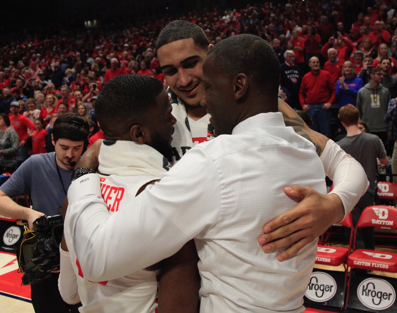 Photos: Dayton Flyers celebrate record-breaking 29th victory