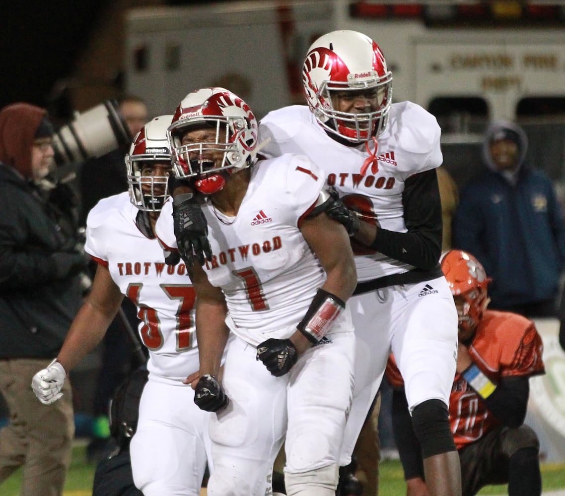 PHOTOS: Trotwood-Madison vs. Mansfield Senior, D-III state football championship