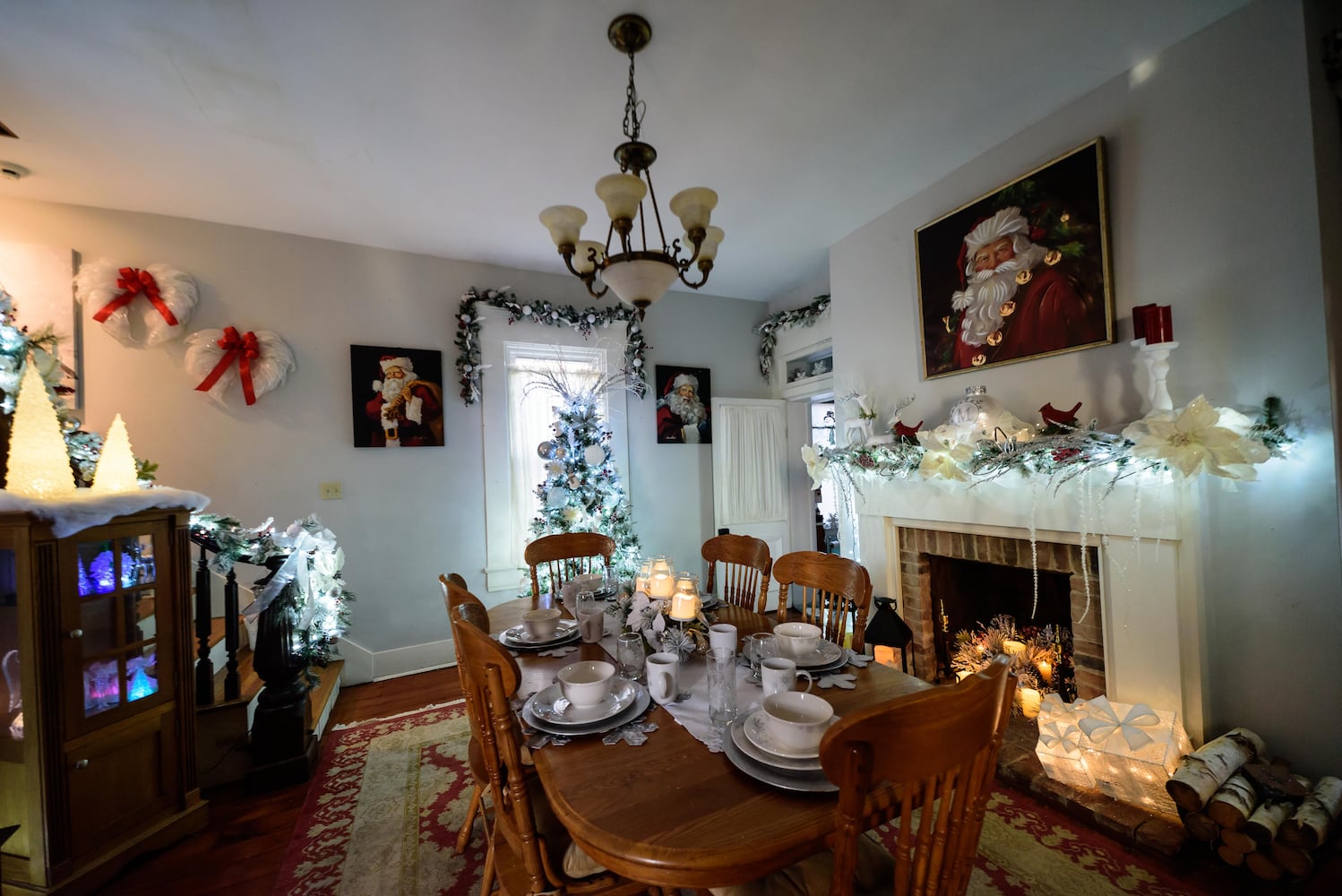 PHOTOS: 2024 Oregon Historic District Grand Holiday Tour of Homes