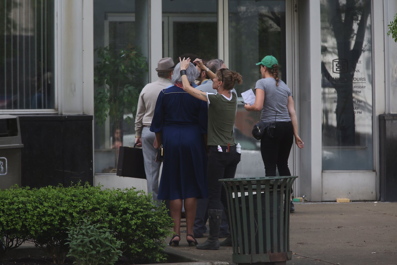 “The Old Man and the Gun,” a movie being produced by and starring Robert Redford, is filming scenes in downtown Hamilton.