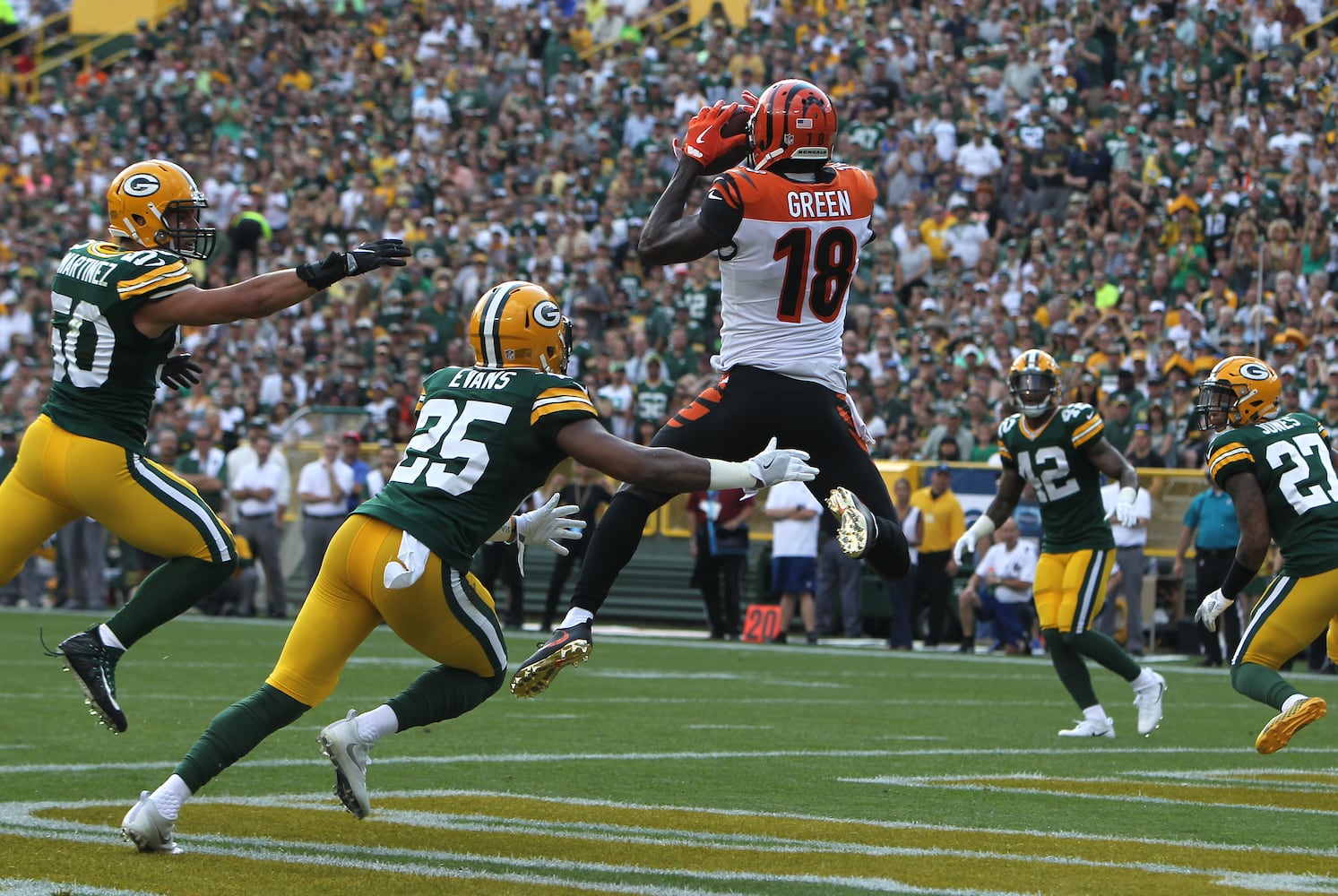 Bengals fall to 0-3 with OT loss to Packers