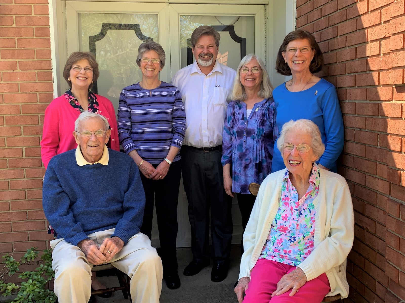 (sitting in front) Skip Ordeman and Martha, his wife of nearly 73 years at Easter in 2019. Behind them, their five children (left to right) Jan (Ordeman) Campbell, Linda (Ordeman) Miller, Rick Ordeman, Nancy (Ordeman) Downey, Sue (Ordeman) Duncan. CONTRIBUTED