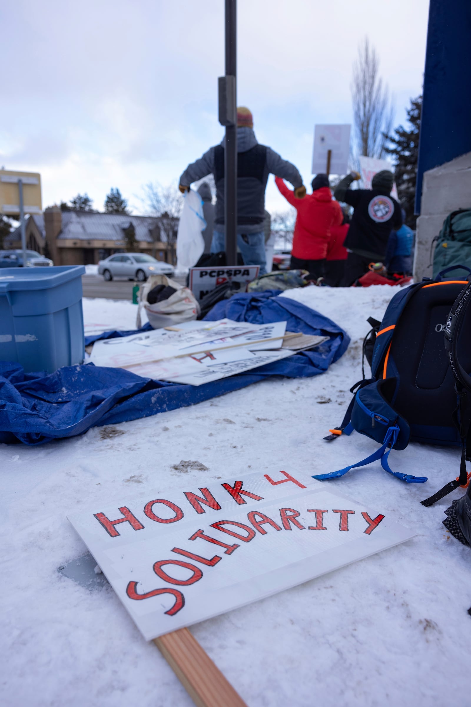 Park City Ski Patrol strike requesting livable wages in Park City, Utah, Tuesday, Jan 7. 2025. (AP Photo/Melissa Majchrzak)