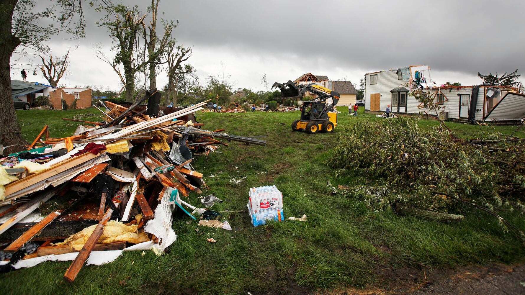 PHOTOS: Tornado cleanup begins in Beavercreek, Trotwood