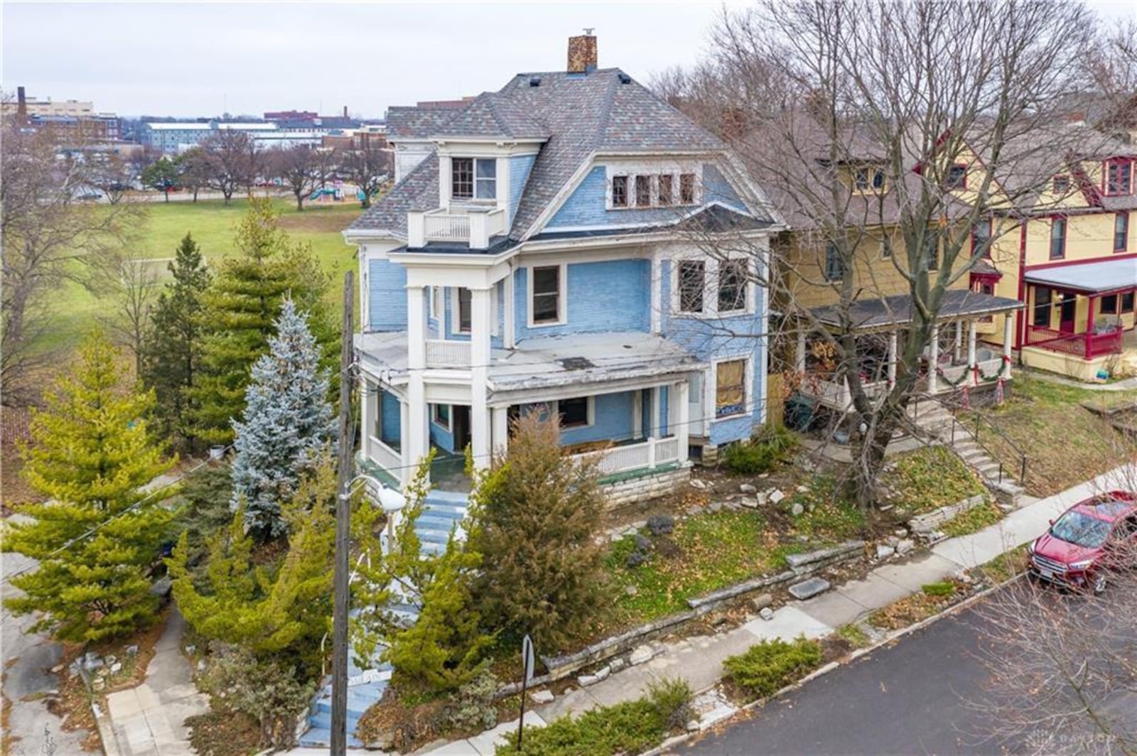 An offer above the $79,900 asking price was accepted for 507 McLain St. just four days after the property in St. Anne Historic District went on the market.  The three-bedroom, old-style house constructed in 1899 was offered as-is and with no inspections.  Joanne Cronin of Irongate Realtors said more than 30 groups took a look and there were several offered.  The enthusiasm over the house did not surprise her. “There is just really a rush for people to come and live back downtown,” Cronin said.