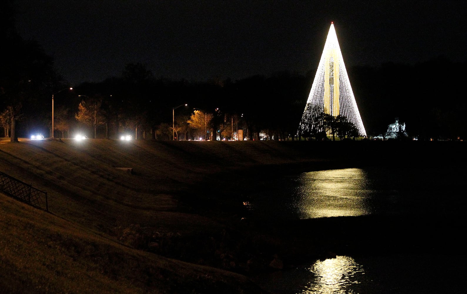 Carillon Christmas Tree