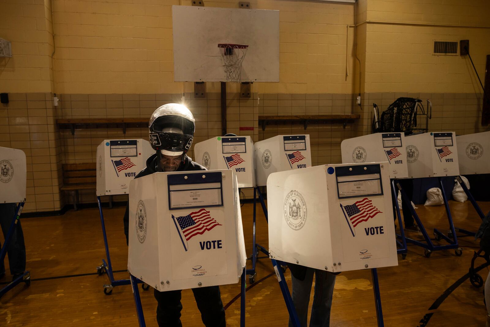 Voters cast their ballots at the P.S. 256 in the Brooklyn borough of New York on Election Day, Tuesday, Nov. 5, 2024. (AP Photo/Yuki Iwamura)