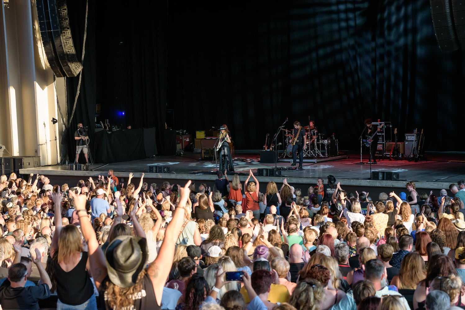 PHOTOS: Jewel & Melissa Etheridge live at Rose Music Center