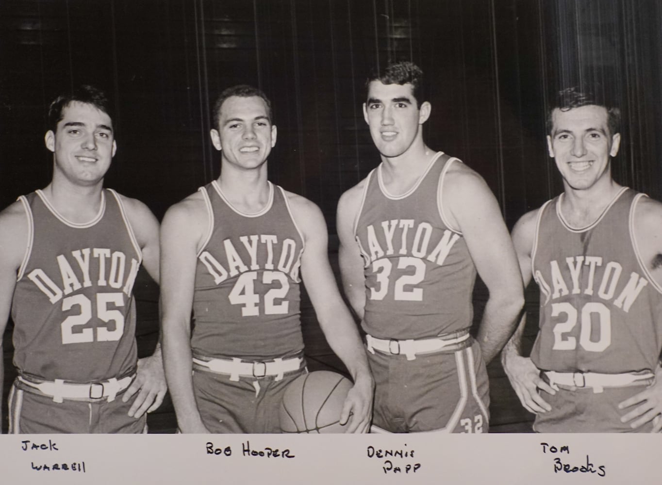 Dayton Flyers basketball archive