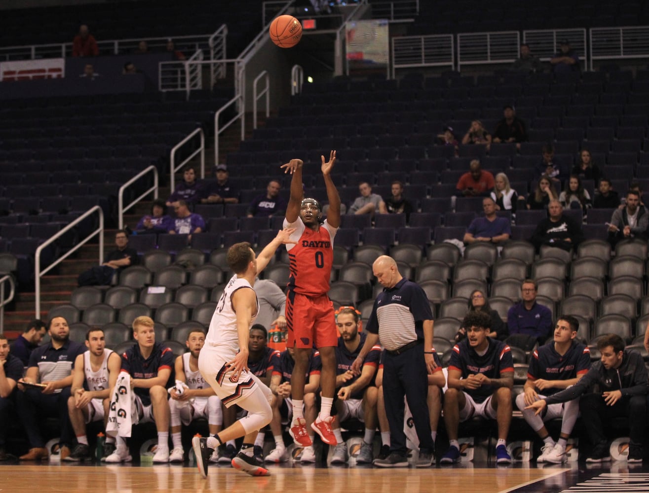 Photos: Dayton Flyers vs. Saint Mary’s Gaels