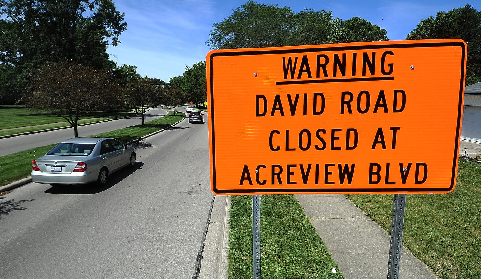 Road work will start Monday, June 3 on East David Road from Ackerman Boulevard to Far Hills Avenue. From June 3 to Aug. 1, the road work will require closure of the westbound lane while the eastbound lane will remain open to traffic from Ackerman to Sunray. Detour signs will be posted, and all through and local traffic will be required to access from the eastbound lane. MARSHALL GORBY\STAFF