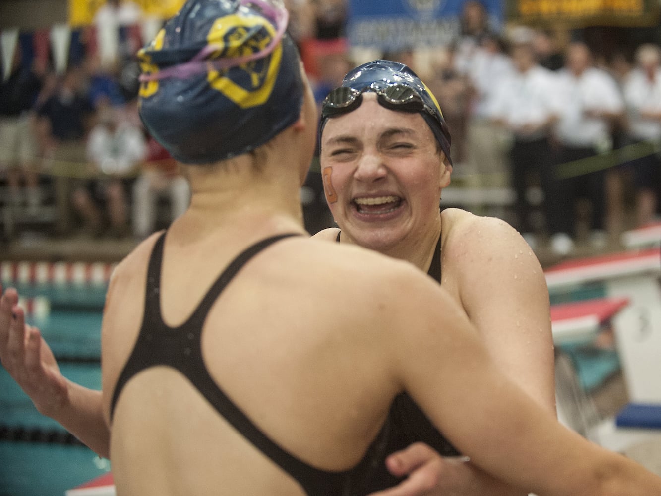 State swim title finally in Oakwood boys’ grasp; Jills finish second