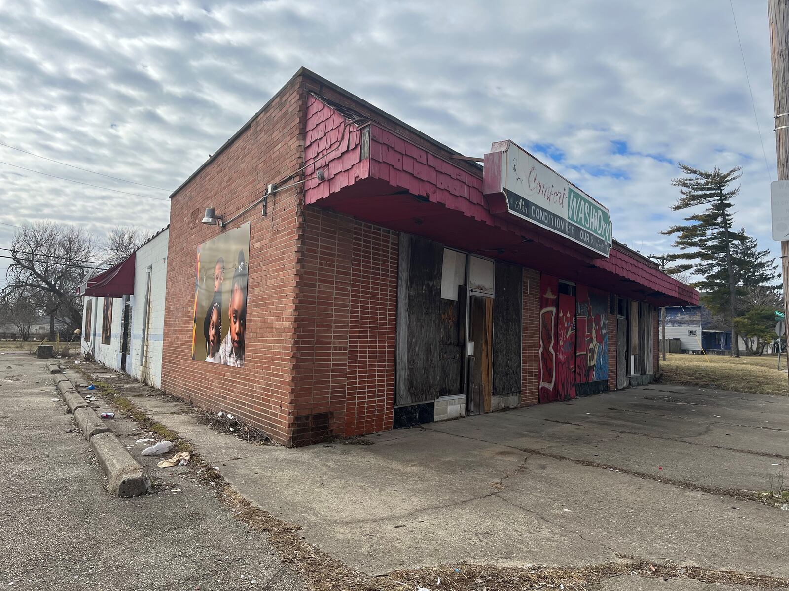 A vacant property at 2118 Germantown St. in West Dayton. A new healthy family market and coffee and smoothie shop is proposed at the site. CORNELIUS FROLIK / STAFF