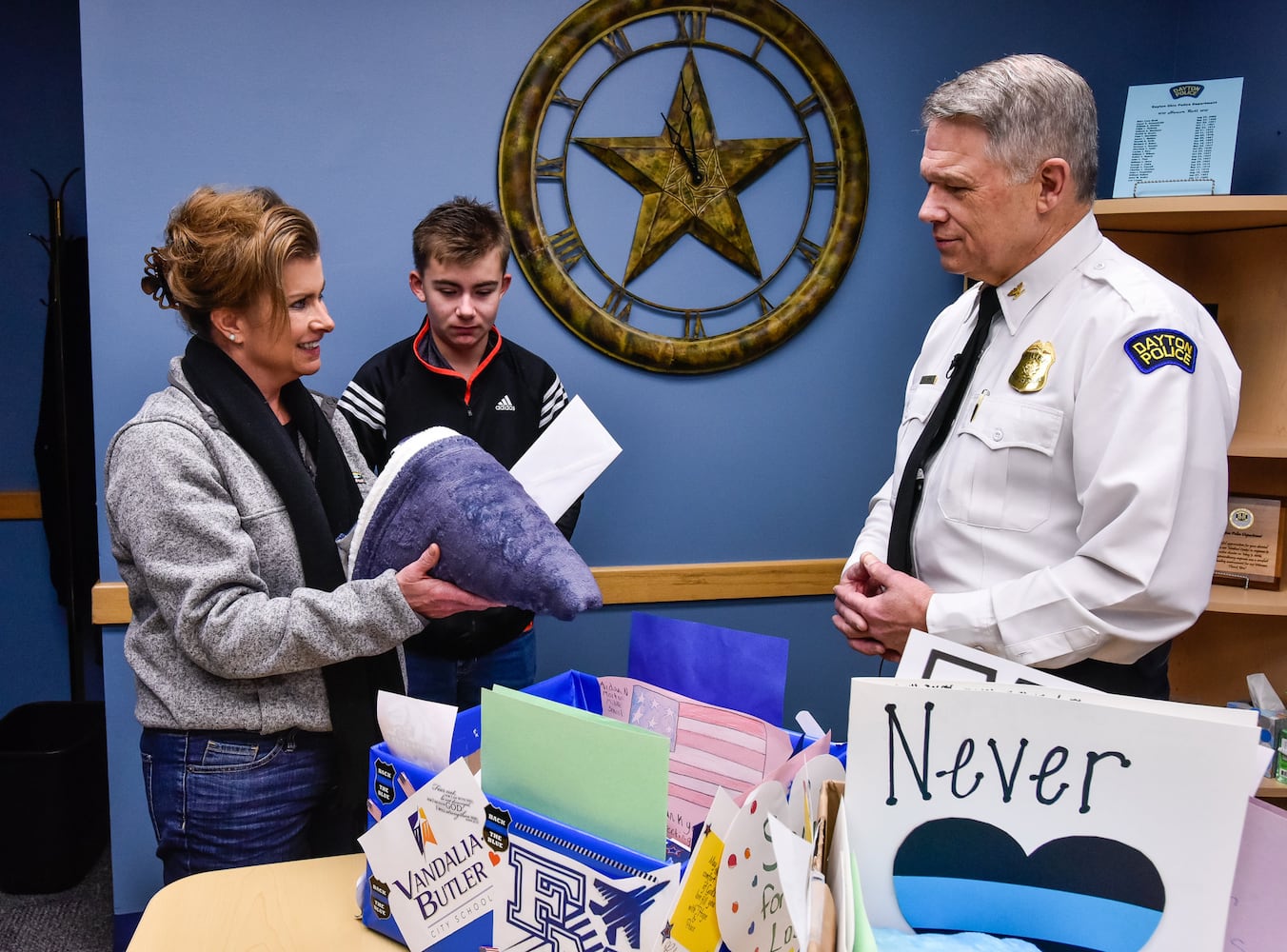 Thank You letters delivered to Dayton Police and Jorge Del Rio family