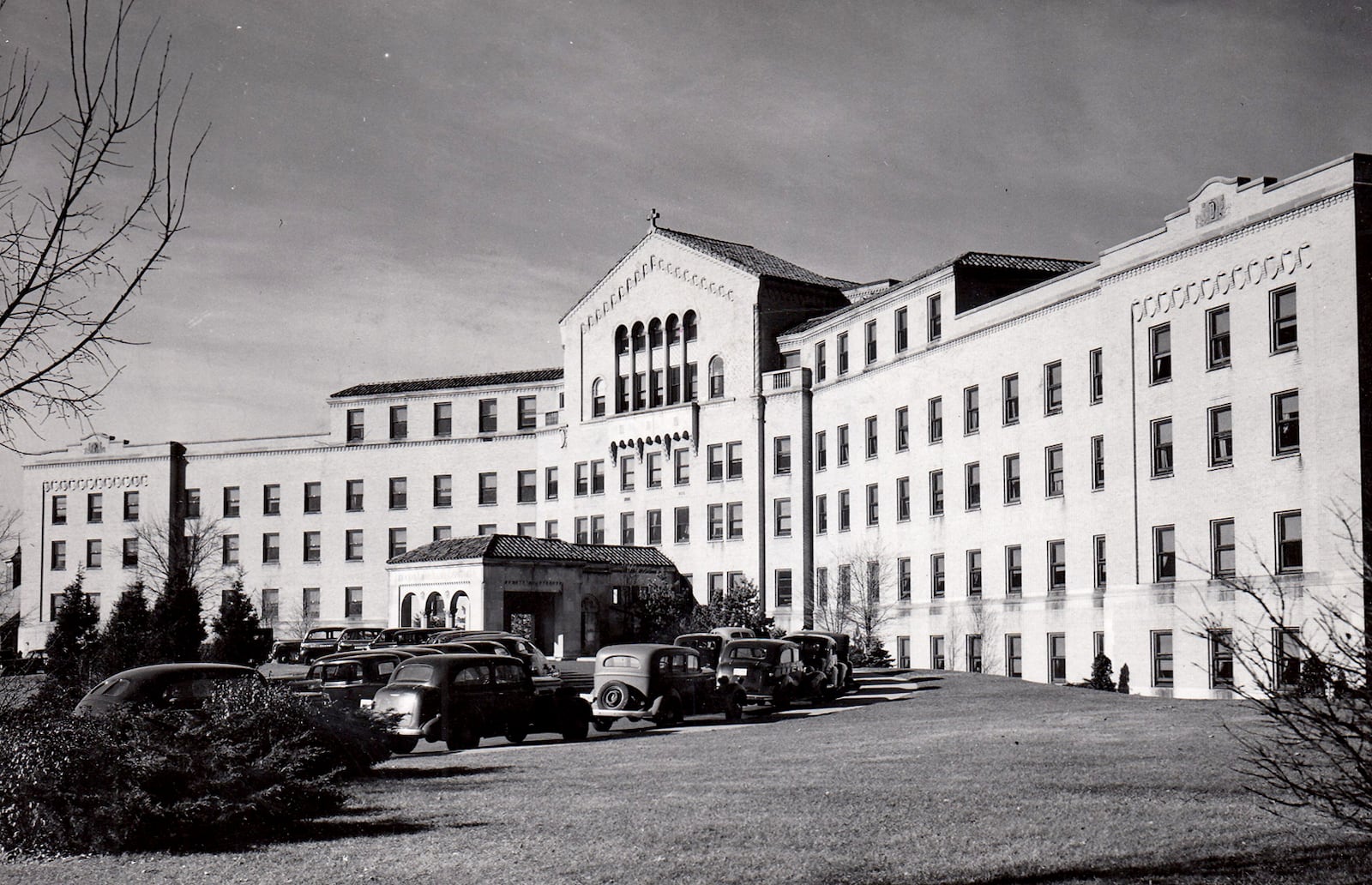 Good Samaritan Hospital photographed in 1939. DAYTON DAILY NEWS ARCHIVE