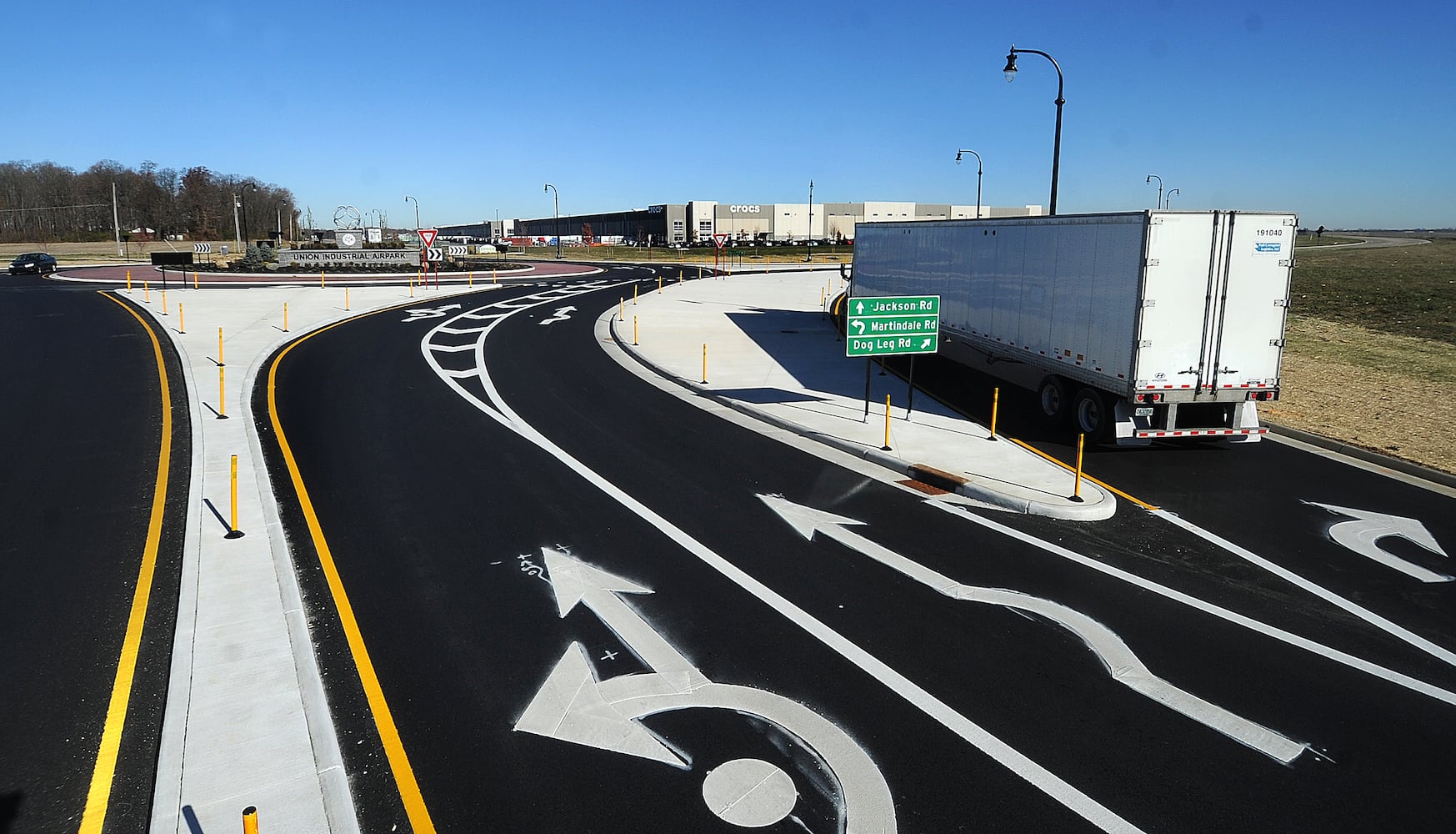 roundabout at Union Airpark Blvd