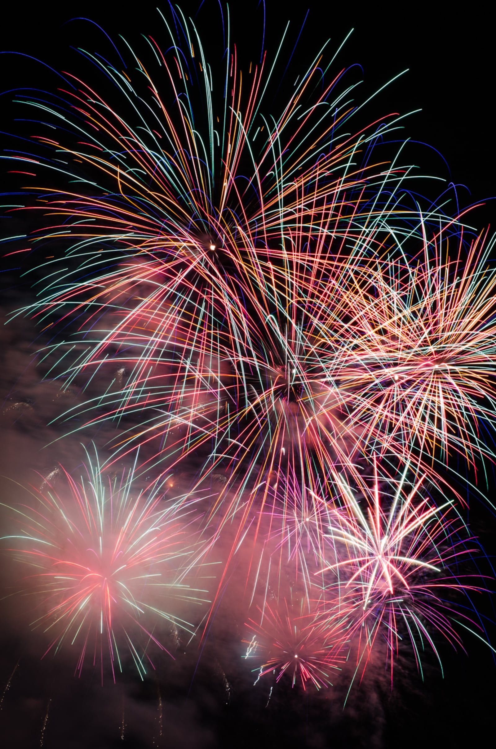 The annual Lights in Flight fireworks display brightened up the sky over Dayton to celebrate Independence Day 2018. BRIAN SWARTZ / CONTRIBUTING PHOTOGRAPHER