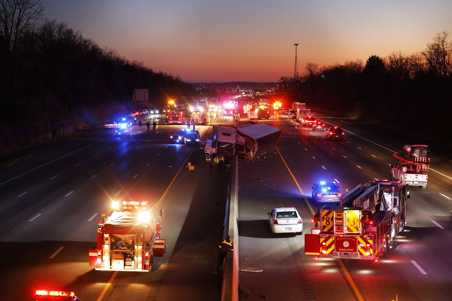 I-75 crash around state Route 122