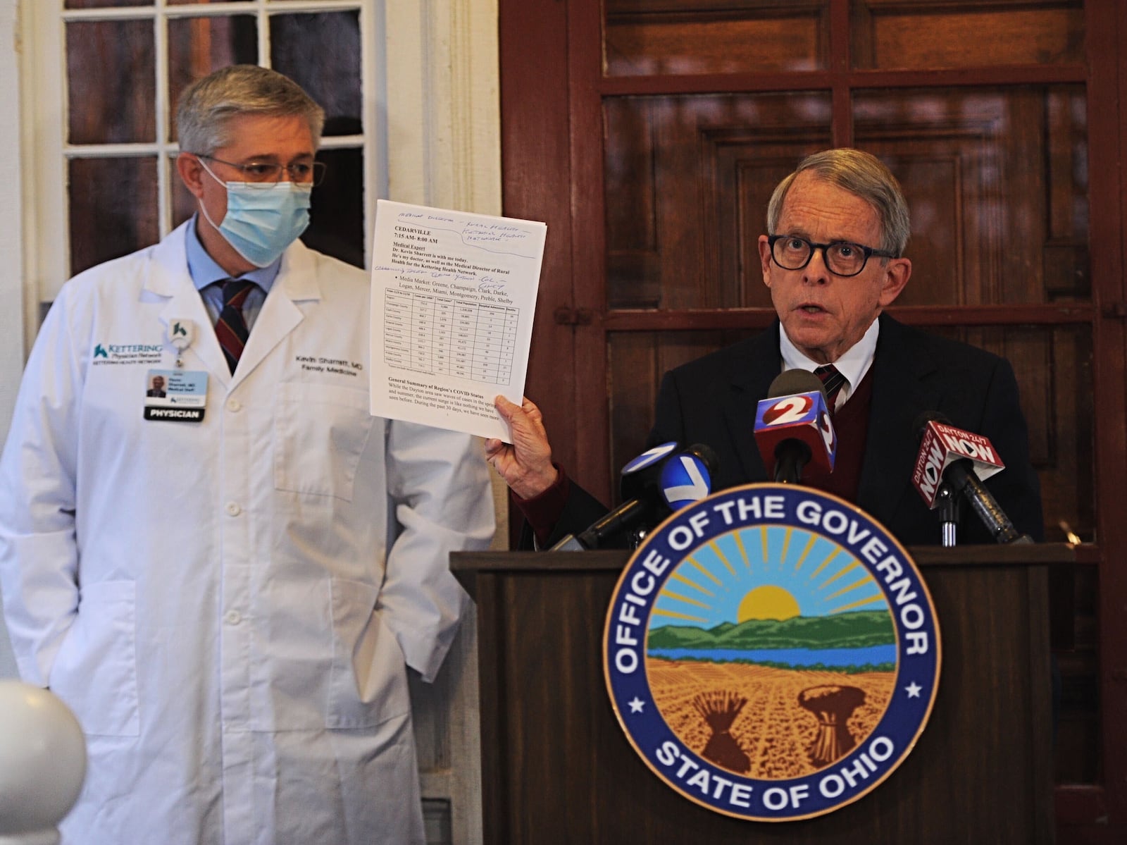 Gov. Mike DeWine asked Ohioans to reduce contact with people outside their homes as coronavirus cases and hospitalizations continue to rise in the state. STAFF/MARSHALL GORBY