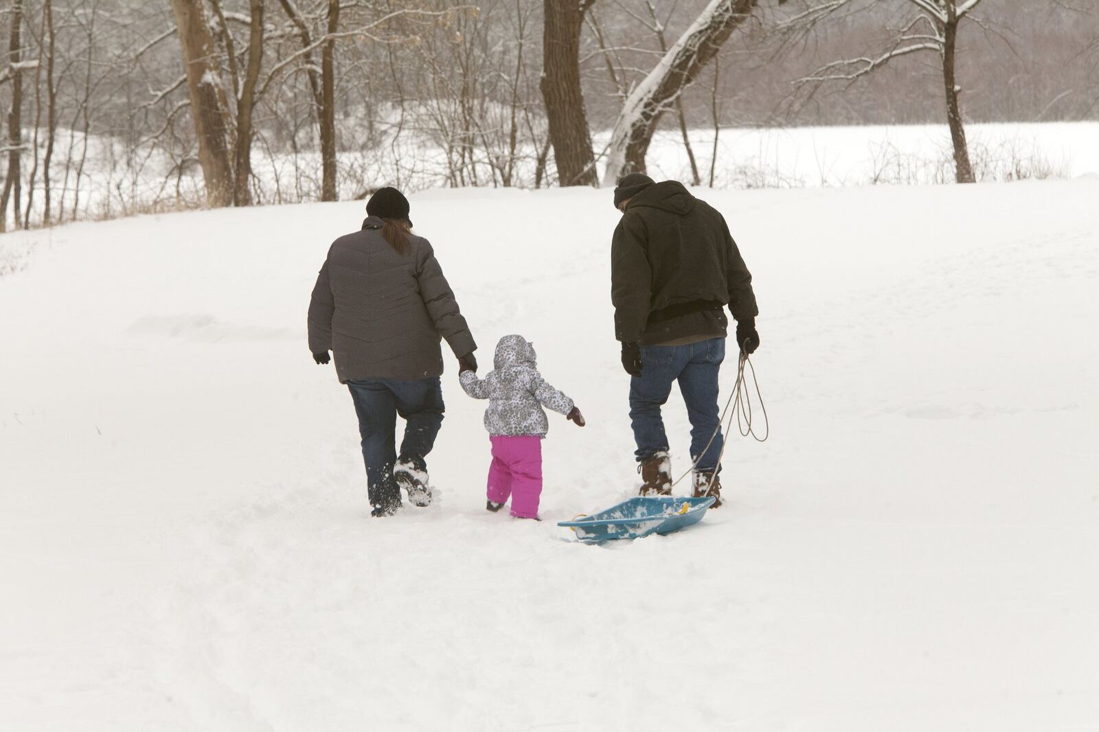 Where is the best place to go sledding? A clear sledding path means no trees or stumps in the way and no creeks or streams at the bottom of the hill. Community parks and golf courses are popular sledding locations. CONTRIBUTED