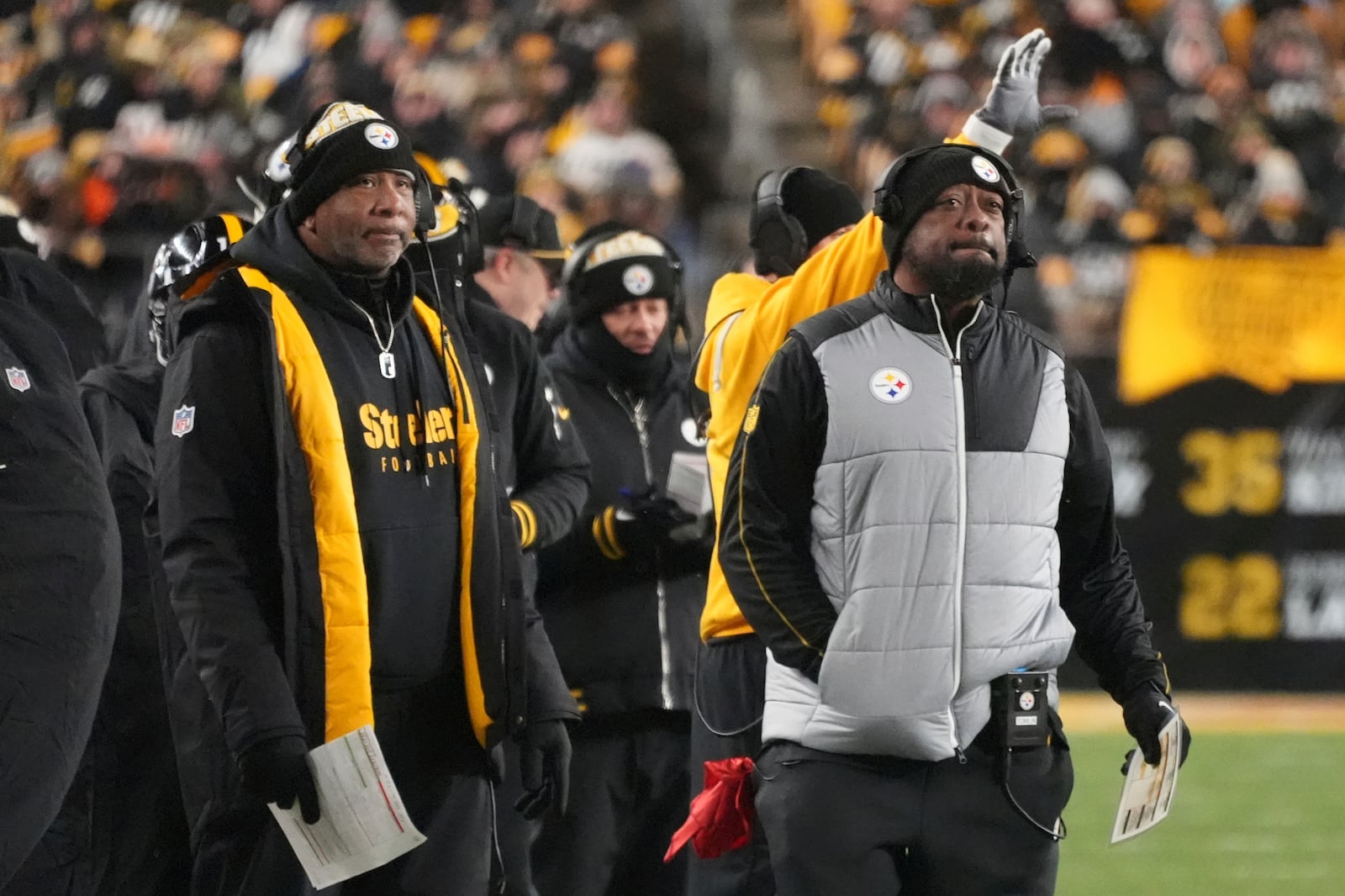 Pittsburgh Steelers head coach Mike Tomlin, right, on the sideline during the first half of an NFL football game against the Cincinnati Bengals in Pittsburgh, Saturday, Jan. 4, 2025. The Bengals won 19-17.(AP Photo/Gene J. Puskar)