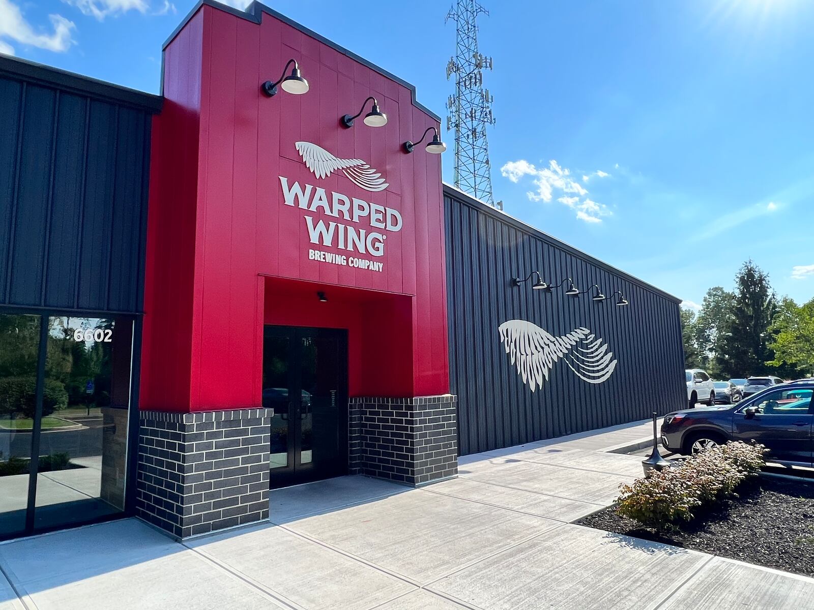 Warped Wing Brewery & Smokery – Huber Heights