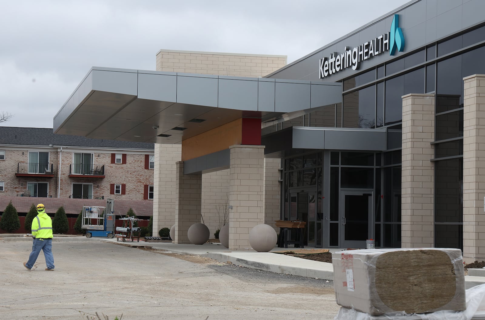 A photo of the new Kettering Health Springfield at the intersection of Limestone Street and Home Road as it was nearing completion Thursday, March 31, 2022. BILL LACKEY/STAFF