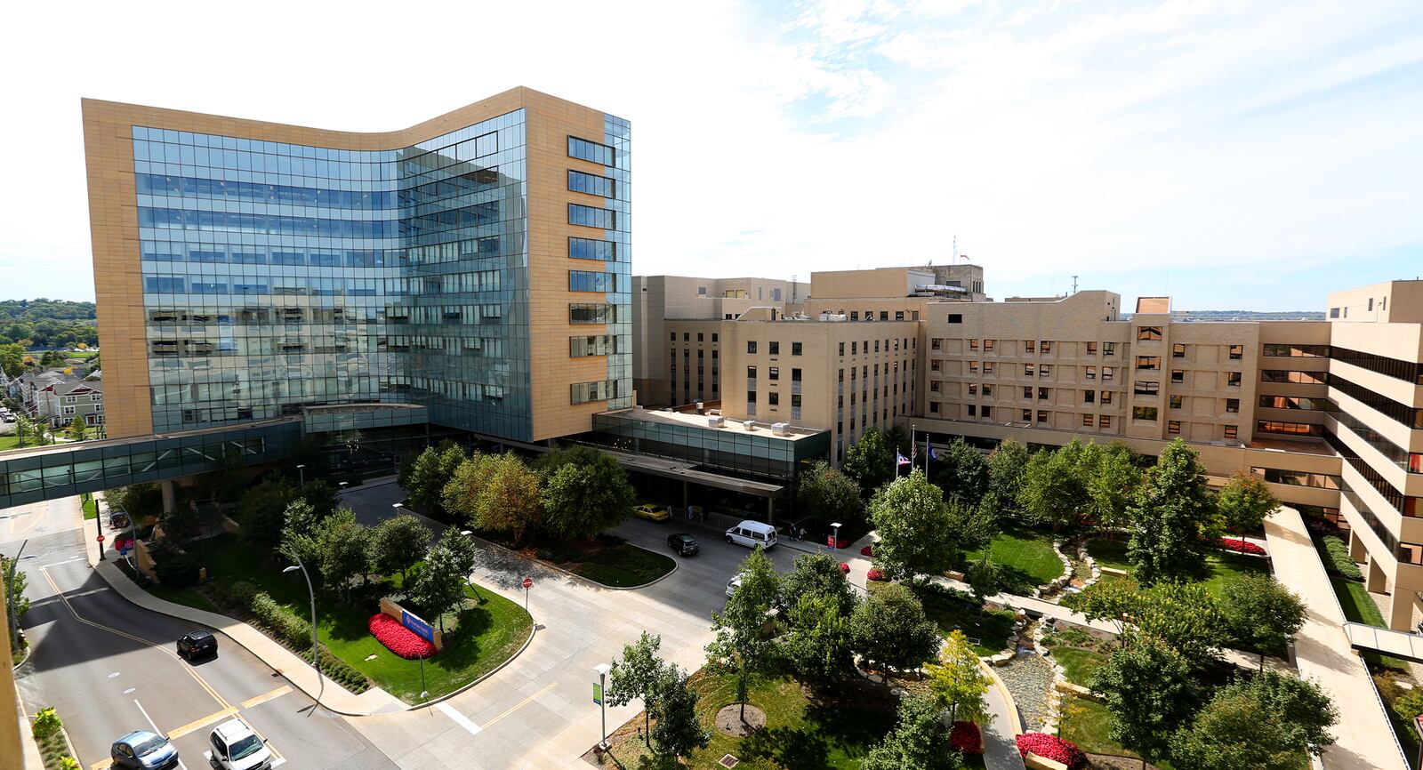 UnitedHealthcare policyholders with individual and employer-sponsored health plans no longer have in-network access to Premier Health hospitals, including Miami Valley Hospital pictured here, as a result of failed contract talks. LISA POWELL / STAFF