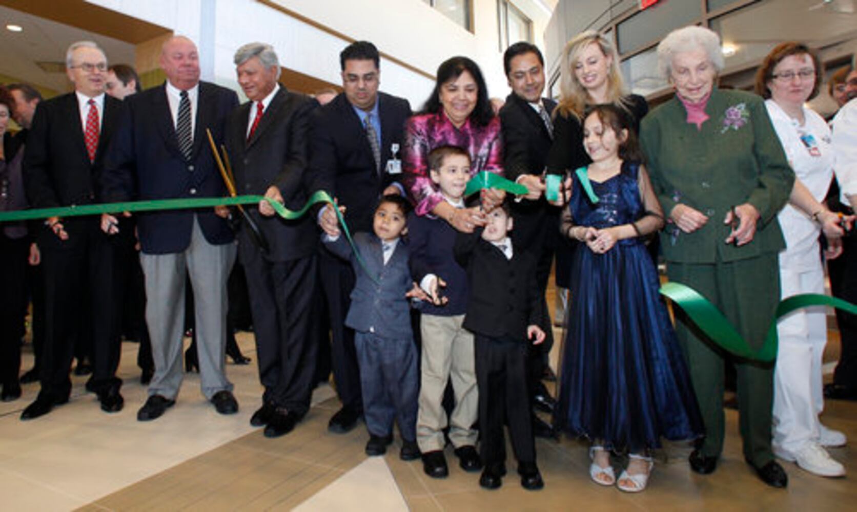 Ribbon cutting for Soin Medical Center