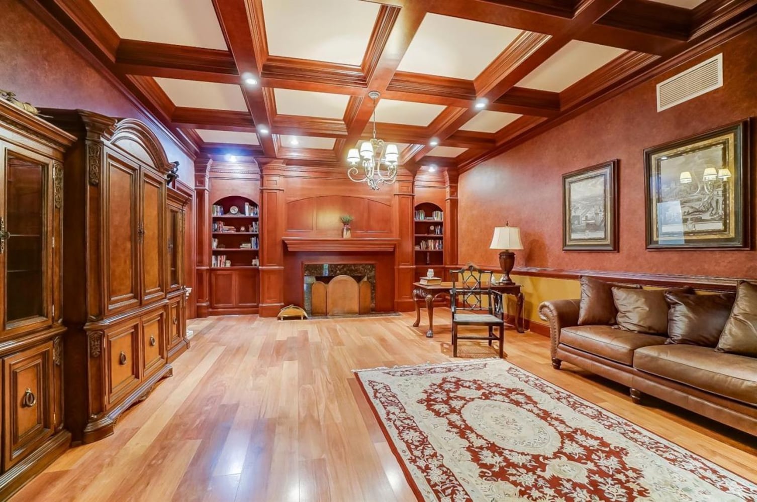 PHOTOS: Amazing luxury home listed for $1.99M near Centerville