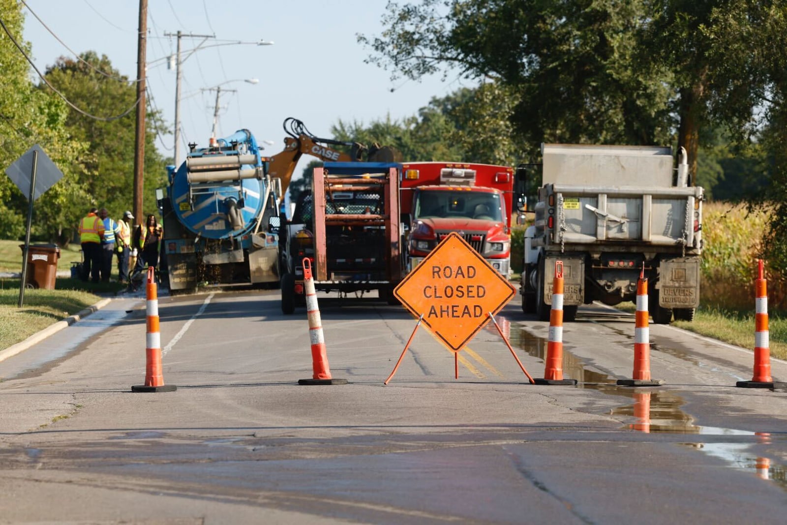 A water main broke at Olive Road and Bradfield Drive in Trotwood. The city issued a Boil Advisory for the Broadmoor neighborhood on Thursday, Sept. 14, 2023. JIM NOELKER / STAFF